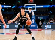 叶润峰全场16中4，三分14中2得到10分3板2助1抢断