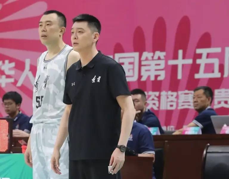 四川男篮组银河战舰，全运会也玩金元篮球？